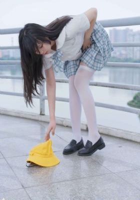 误入深山的女人